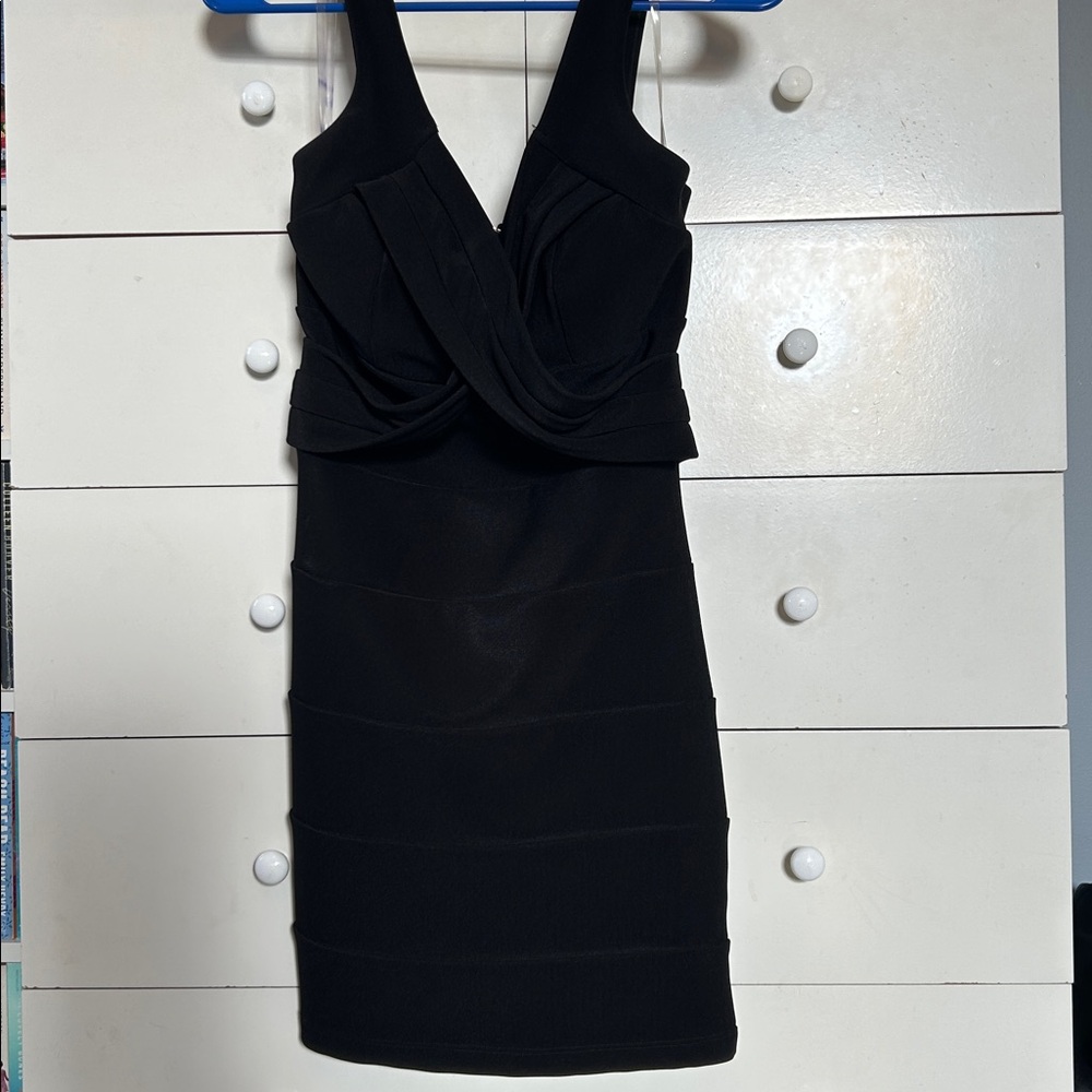 Elegant Black Sleeveless Dress
